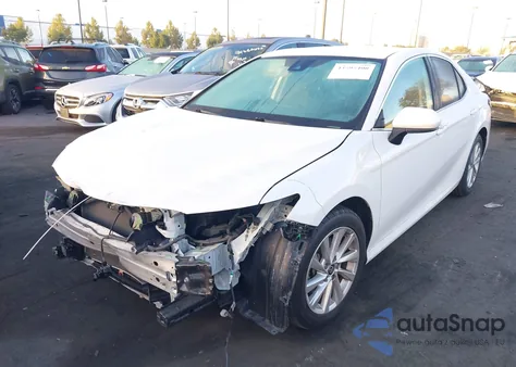 2021 Toyota Camry Le из США, поврежденный, VIN 4T1C11AK3MU440305